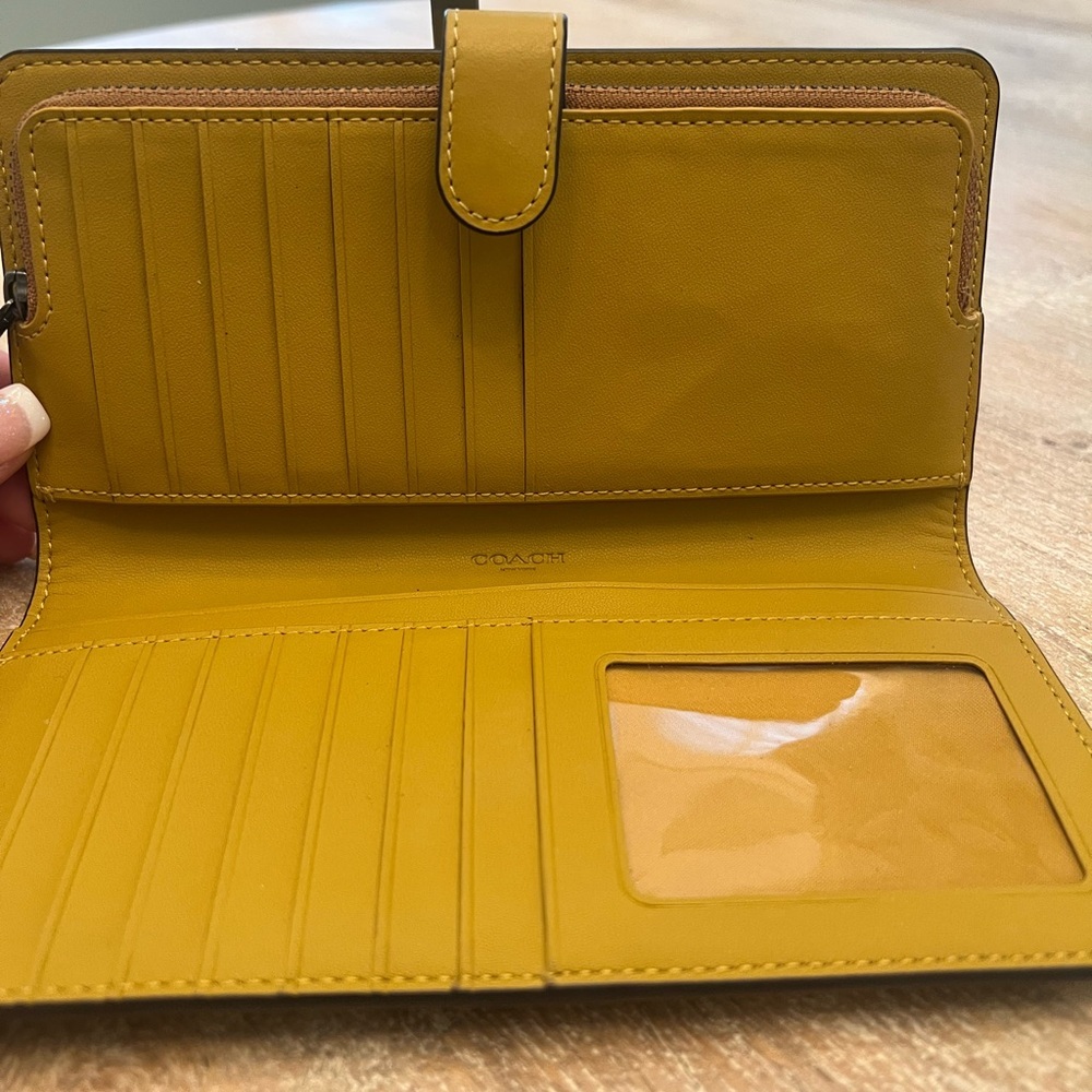 Coach Mustard Yellow Leather Wallet - Picture 4 of 7